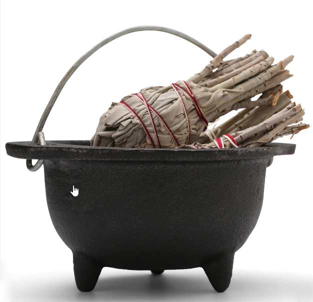 Cast Iron Cauldrons & Kitchen Accessories