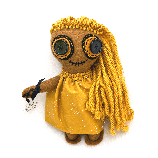 Charisma & Fame Ritual Poppet – Handmade Hoodoo Doll Baby for Celebrity, Excellence and Performance
