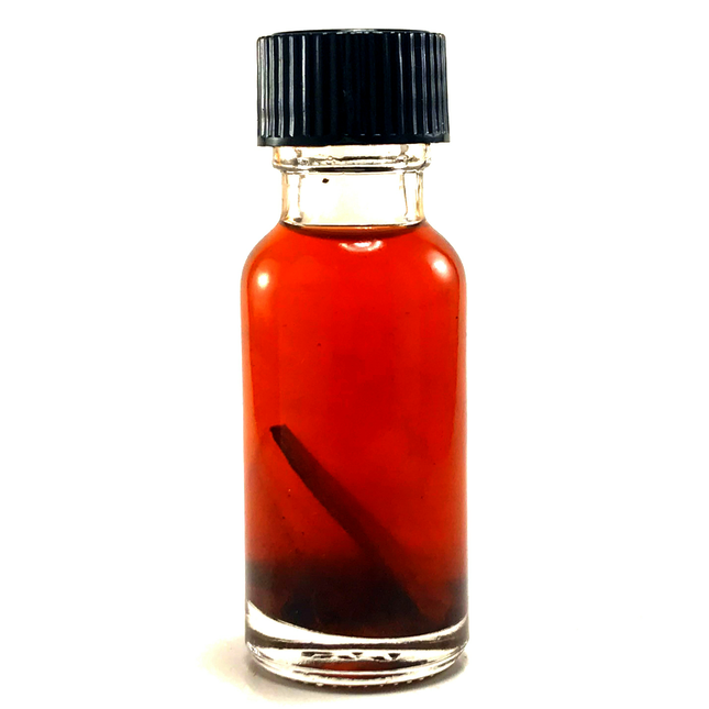 .5 ounce bottle of Twichery Fast Luck Oil with cinnamon, juniper, vanilla, and dragon's blood for sudden luck and fast money. 